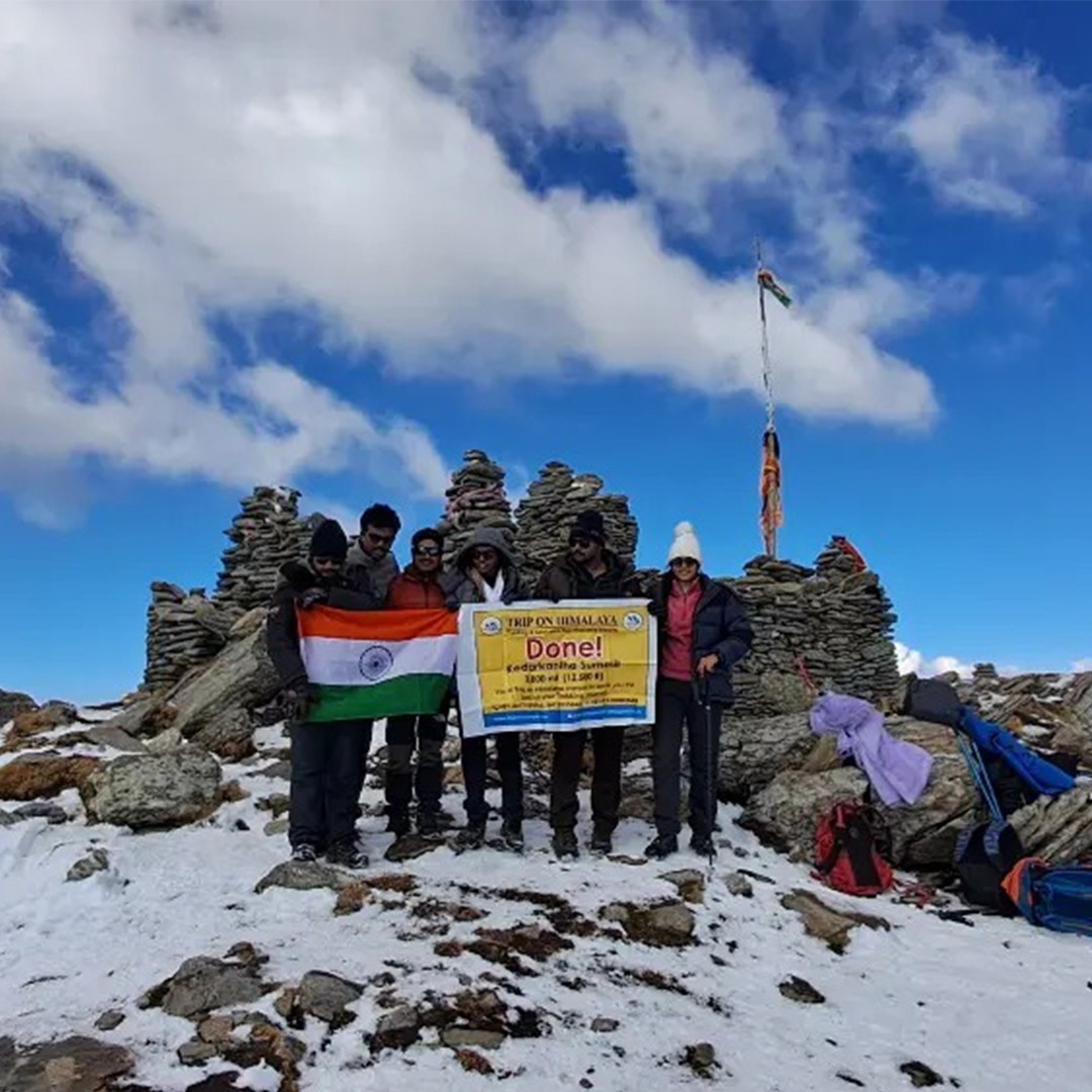 Snowy Mountain Summit - Breathtaking Views